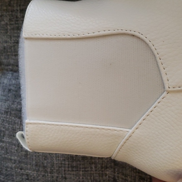 VETASTE Pointed Toe Stacked Chunky Block Heel Ankle Boots White Size 5.5 - Picture 9 of 11